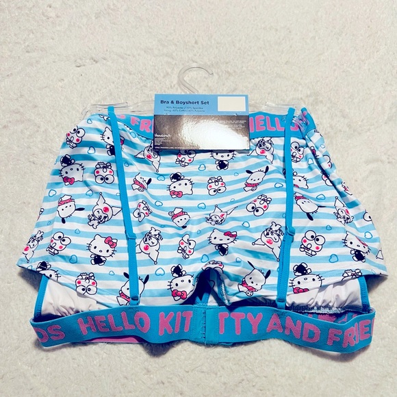 Hello Kitty Bra and Boy Short Set - Picture 2 of 6